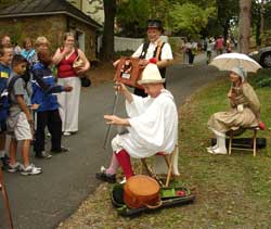 duet with musical saw